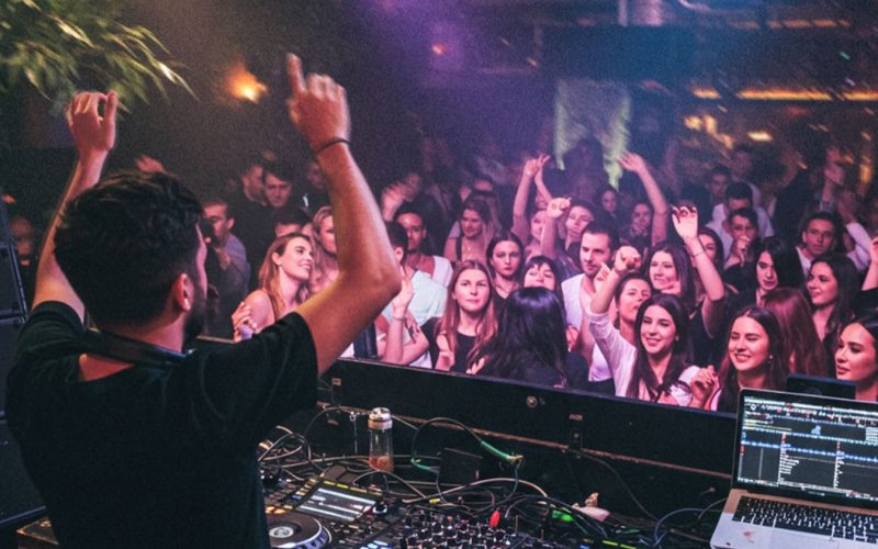 Nightlife in Bangkok: Where to Find the City’s Best Bar